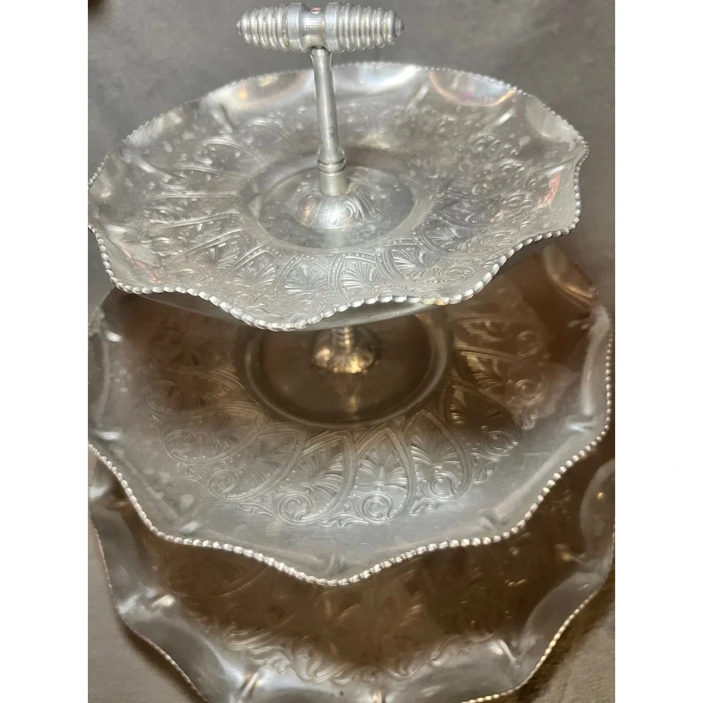 Vintage Wilson Metal Products Hammered Aluminum 3 Tier Tidbit Serving Tray 14